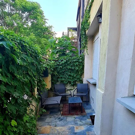 Terrasse Et Balneo Au Coeur De Monplaisir Apartmán